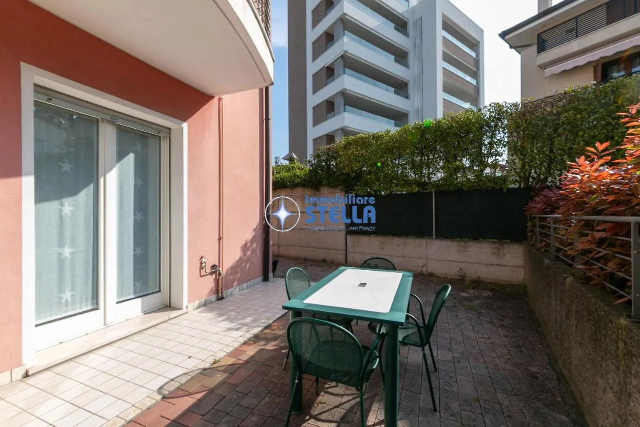 Condominio Stella リド・ディ・イエゾロ 0*,